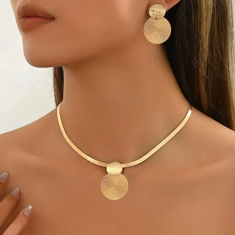 Geometric Pendant Jewelry Set for Women | Minimalist 2-Piece Flat Snake Chain Necklace & Earrings for Everyday Casual Commute, Stud Earrings, Mothers, Girlfriends, Best Friends, Birthday, Set Pair, Daily
