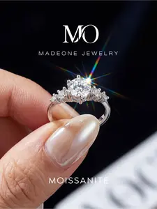1 Pc Glamorous Stone Row Rings with 1.0ct Synthetic Moissanite for Women Party Copper Fine Jewelry