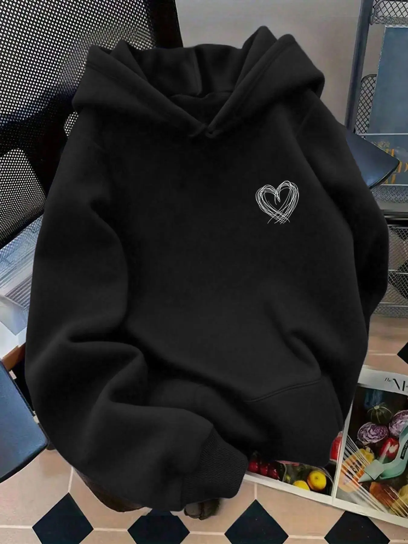 Women's Casual Heart Print Hoodie, Loose-Fitting with Drawstring and Pockets, Fall & Winter Essential