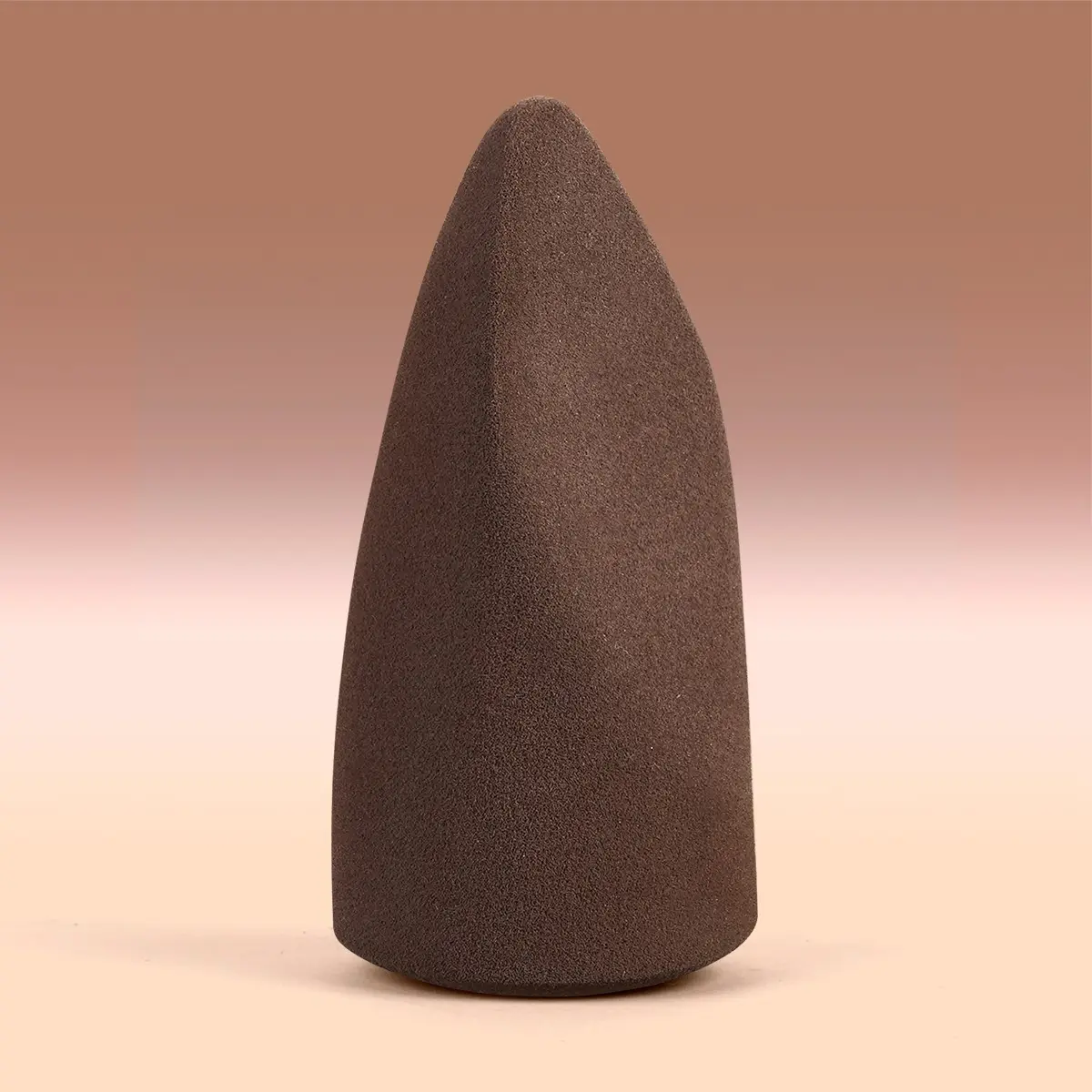 MAANGE Multi-Faceted Makeup Sponge, Facial Makeup Tool, Wet & Dry Dual-Use Beauty Blender, Precision Tapered Tip for Concealing & Contouring, Wide Base for Seamless Foundation, Non-Absorbent Foam, Latex-Free & Reusable, Ideal for Liquid & Powder