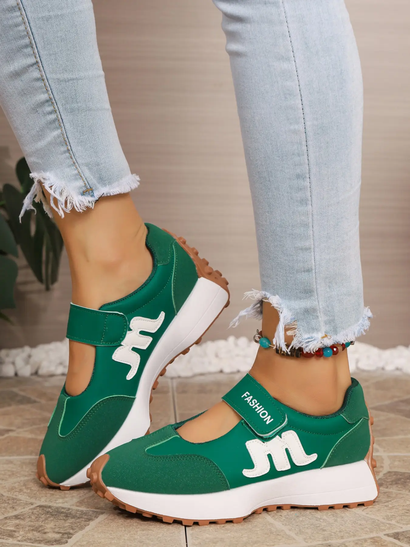 New Summer Women's Waist-Cinch Sandals, Height-Boosting Velcro Dad Shoes, Comfortable Breathable Casual Sports Shoes, All Seasons Versatile Agony Shoes