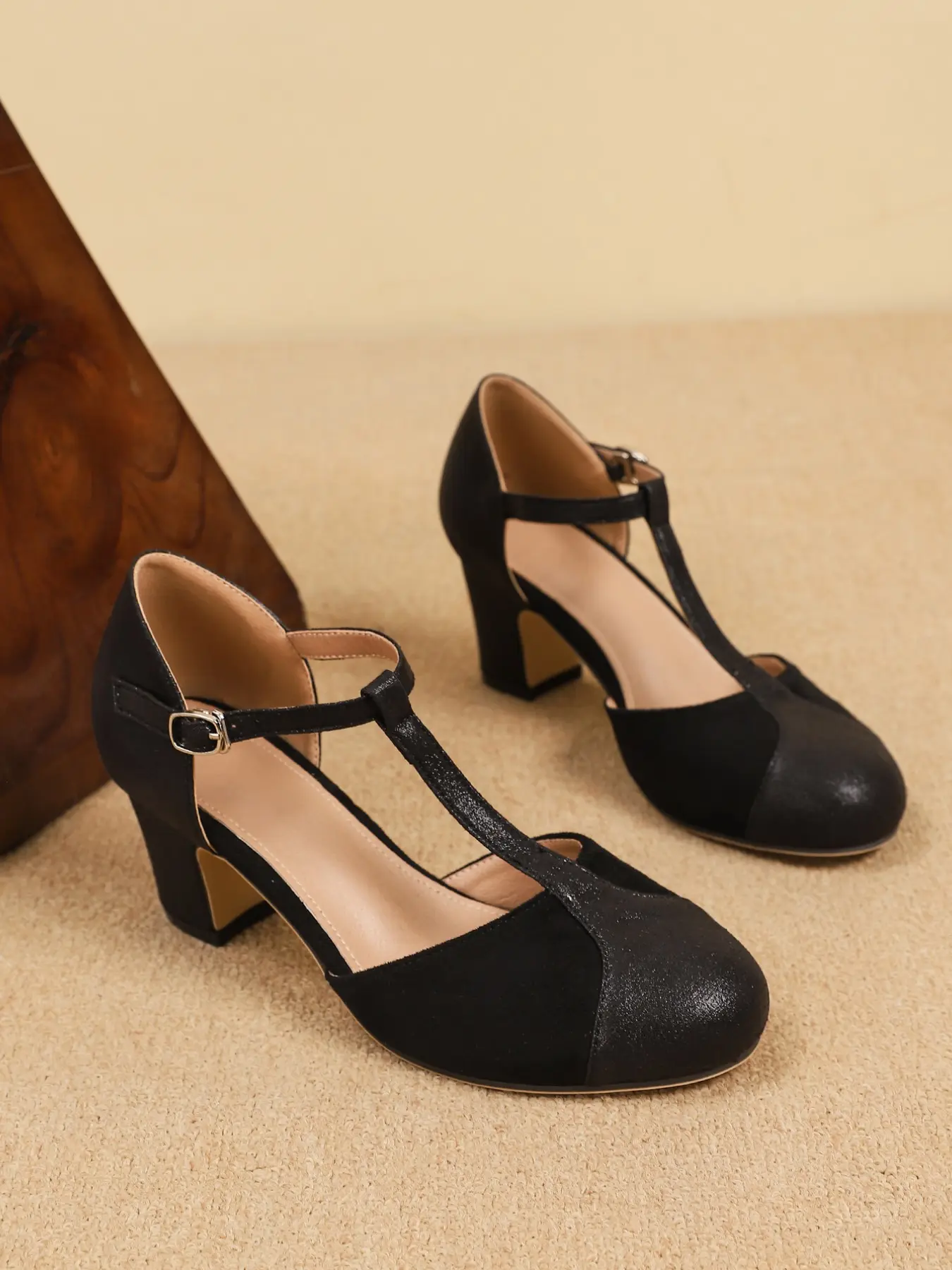 Vintage Ballet Style Mary Jane Heels, T-Strap Chunky Heel, All Season, Plain Design, PU & Glossy Material, Office/date/dance, Dressy Summer Shoes
