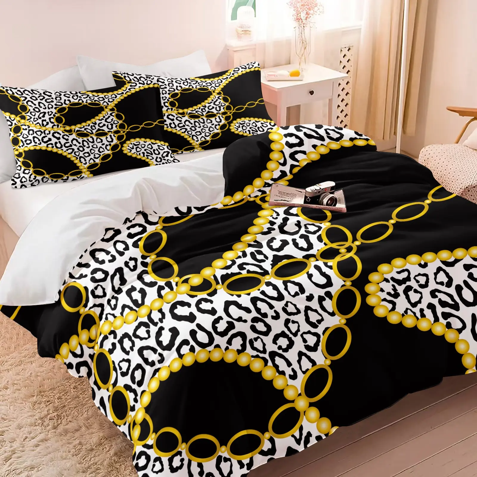 Luxury Leopard Gold Chain Graphic Duvet Cover Set, 1 Duvet Cover & 1/2 Pillowcase No Filling, Modern Glam Bedding Set, Soft Microfiber for Women Teen Girls Bedroom Hotel Apartment Home Decor