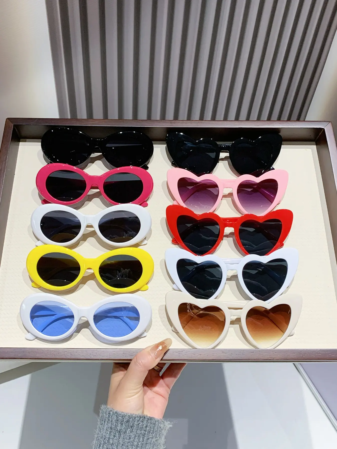 10 Pairs Heart-Shaped Oval Colorful Sunglasses, Retro Cat-Eye Frames, Party Photo Props, Beach Vacation, Birthday Dance, Style, funky sunglasses