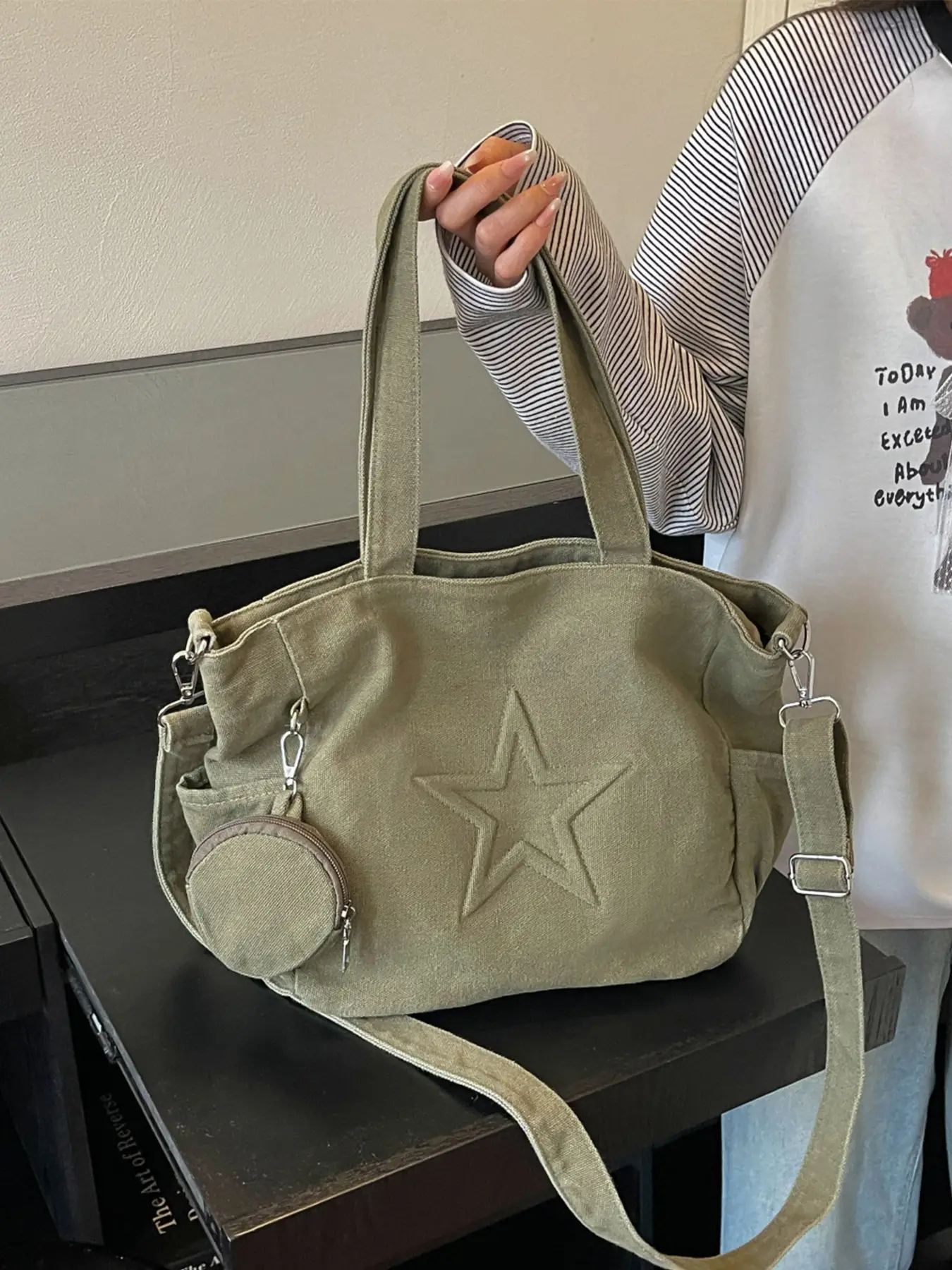 1pcEarth colored embossed pentagram canvas tote bag with detachable and adjustable crossbody straps and side pockets. Large capacity casual shoulder bag suitable for student commuting, shopping, and daily retro street wear