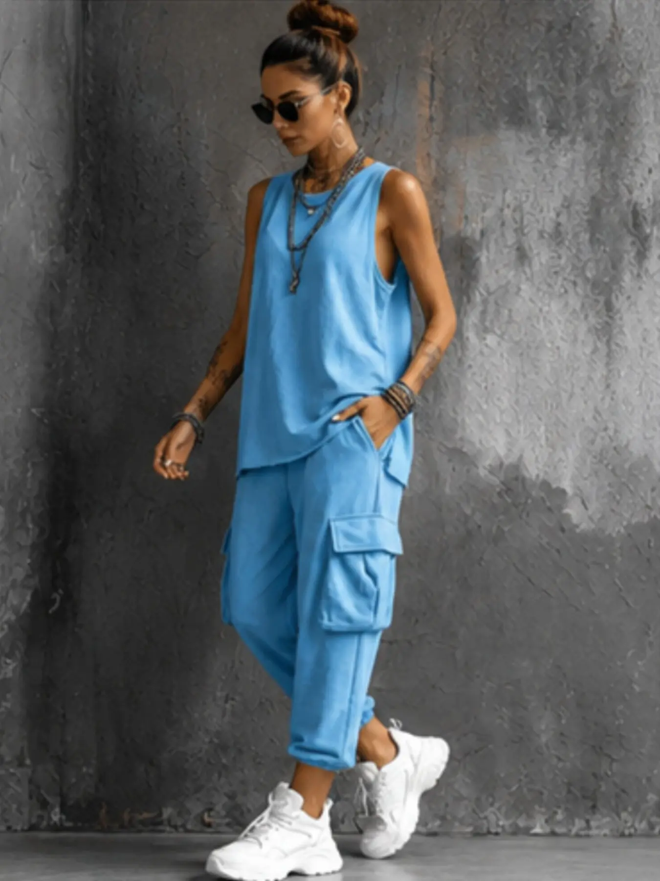 Women’s 2 Piece Lounge Set, Sleeveless Tank Top & Cargo Jogger Pants, Casual Matching, Comfortable and Stylish Home Wear