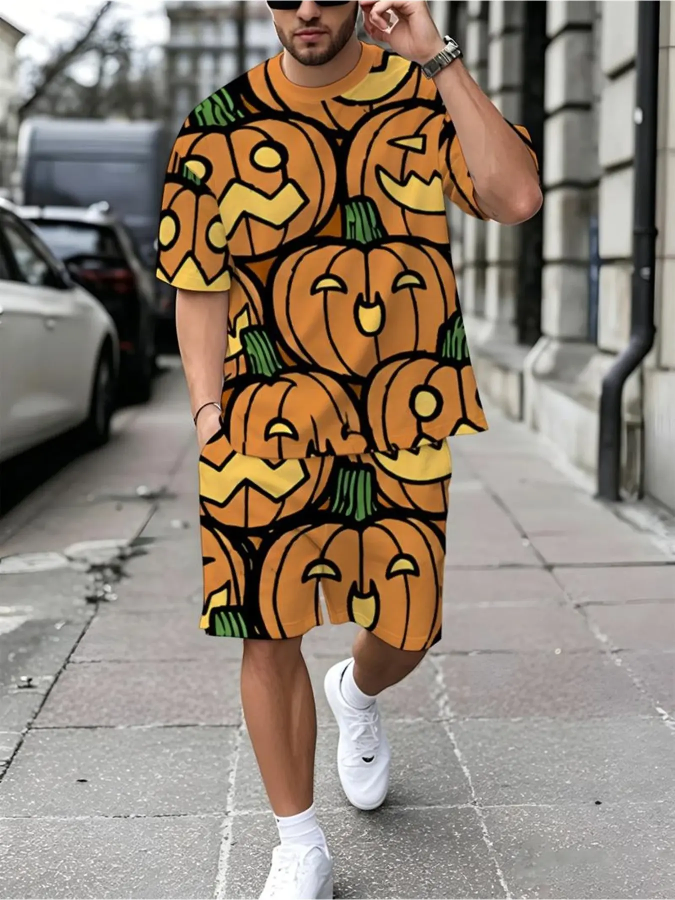 Men's Halloween Costume Set, Base Outline Smiley Face Pumpkin Pattern, 3D Digital Print, Short Sleeve T-Shirt and Shorts, Casual Wear