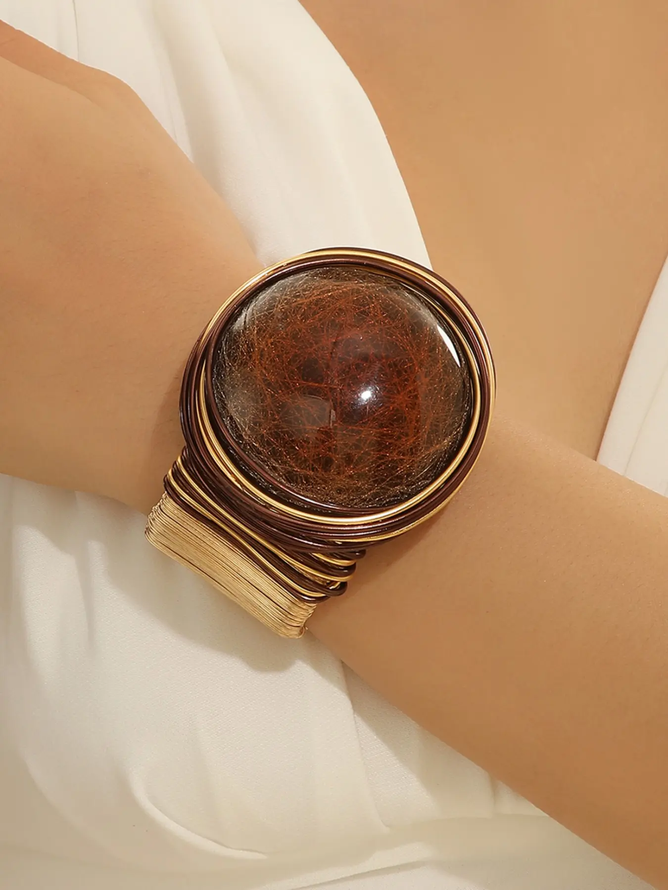 Vintage Elegant Resin Cuff Bangle Bracelet, Fashionable Jewelry, Handmade Wave Print Design, All-Seasons Accessory for Mature Women, Perfect for Parties and Dinners