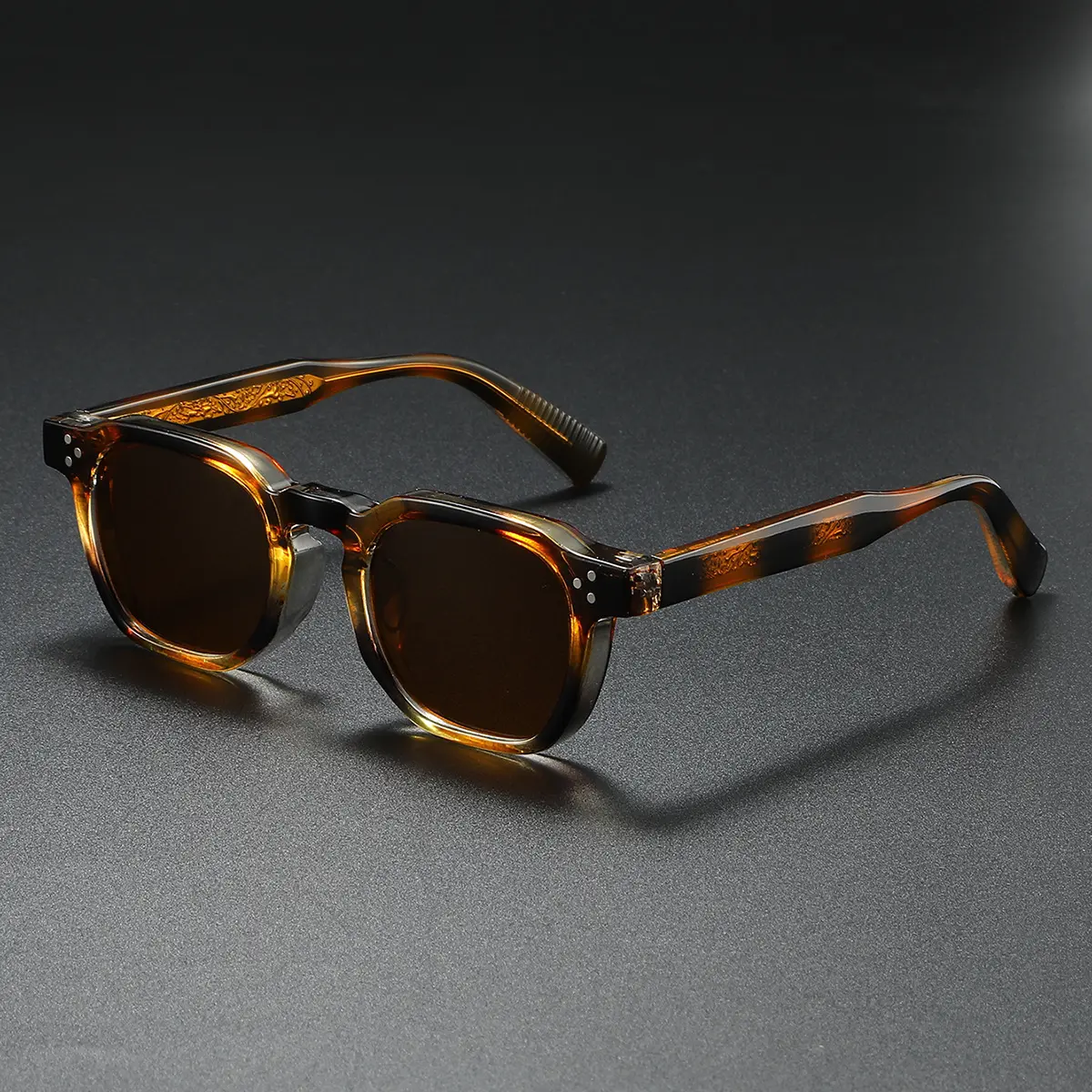 New square-frame polarized sunglasses, propionate pin sunglasses, trendy and fashionable rivet sunglasses, outdoor casual UV protection glasses, driving glasses unisex sport