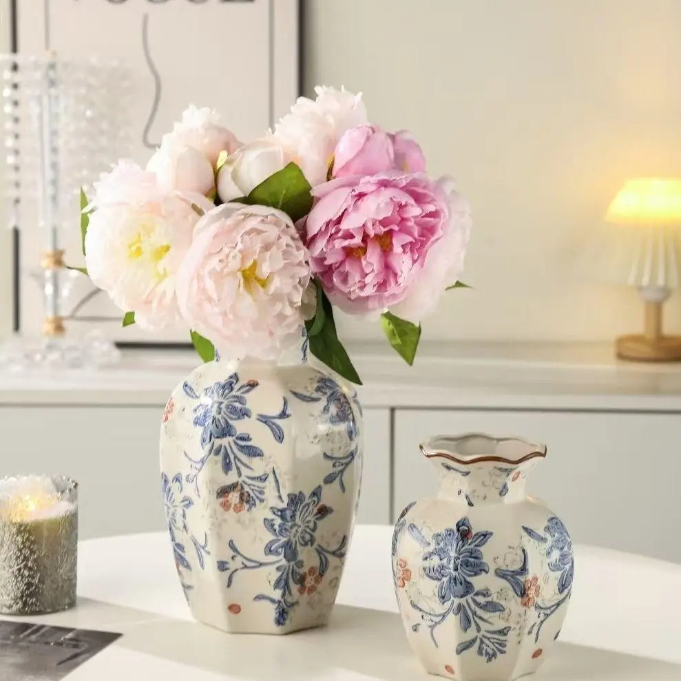 New Traditional Style Vintage Blue and Porcelain Vase, Floral Arrangement Decorative Piece, Ideal for Home, Parties, Birthdays
