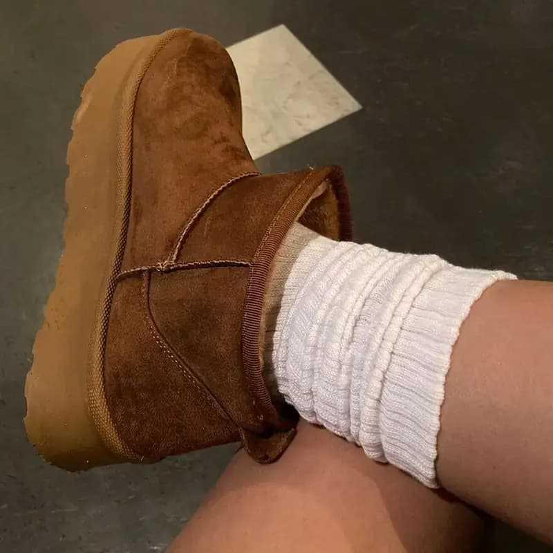 6 Pairs Women's Solid Crew Socks, Multi-pack Soft Comfy Breathable Mid-calf Socks for Daily Wear, Socks for Women, Lady's Fall & Winter  Hosiery