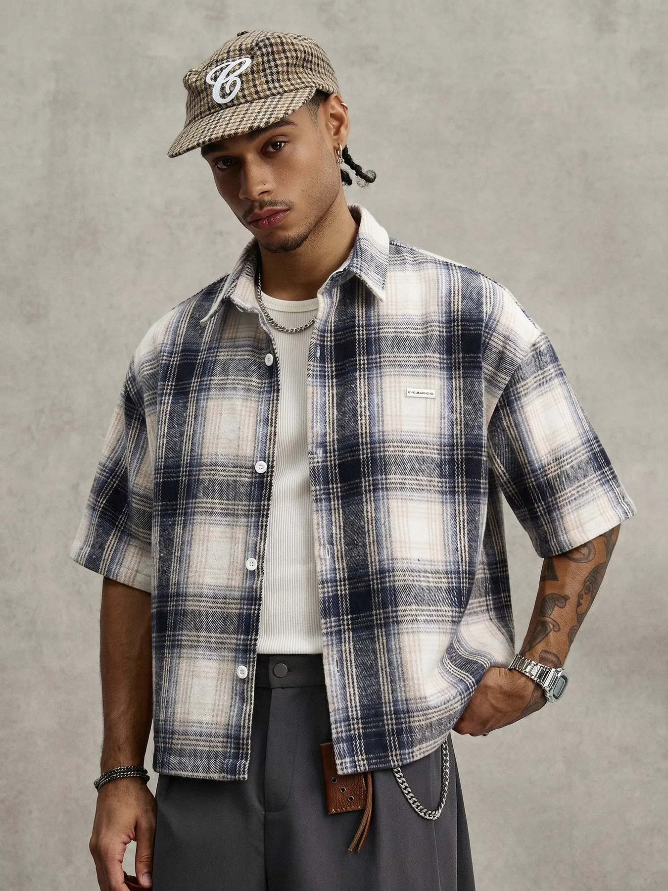 Vintage Navy Off White Plaid Oversized Flannel Short Sleeve Shirt Unisex Casual Summer Streetwear, Drop Shoulder Baggy Check Button Down Layering Top For Skate Campus Daily #springsale2026 #fyp #vintagestyle