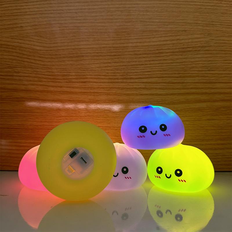 Light-Up Steamed Bun Squishy Toy – Soft Squeeze Stress Relief Toy with Air Release, Funny Prank Gadget