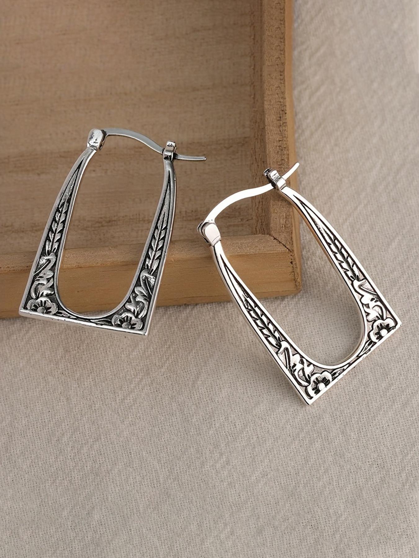 Vintage Texture Metal Design Hoop Earrings, 2024 New Style Boho Style Bohemian Fashion Jewelry for Women Girlfriend Gifts, Classic Fashion Accessories for Daily Wear