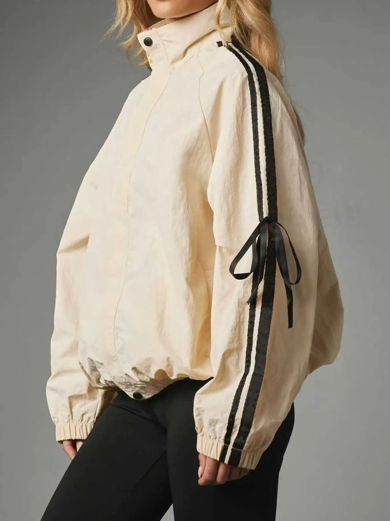 Women's Stand Collar Zip Up Jacket, Front Zipper Loose Lightweight Outerwear, Casual Trendy Coat, Suitable For Daily Shopping, City Strolls And Short Trips