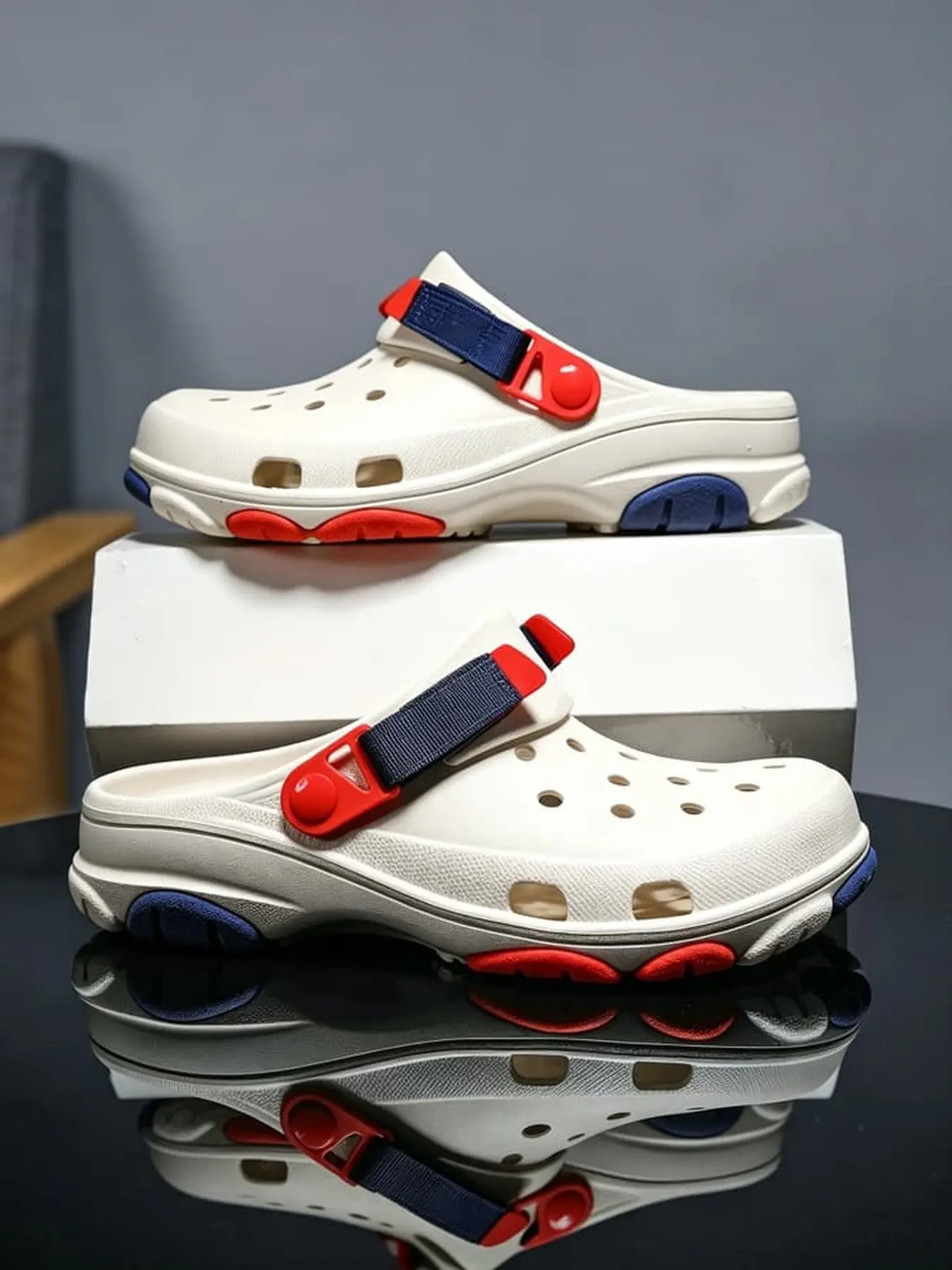 1 Pair Couple Outdoor 2-Wear Clogs, Adjustable Strap Anti-Slip Sole For Camping Beach Daily Trips
