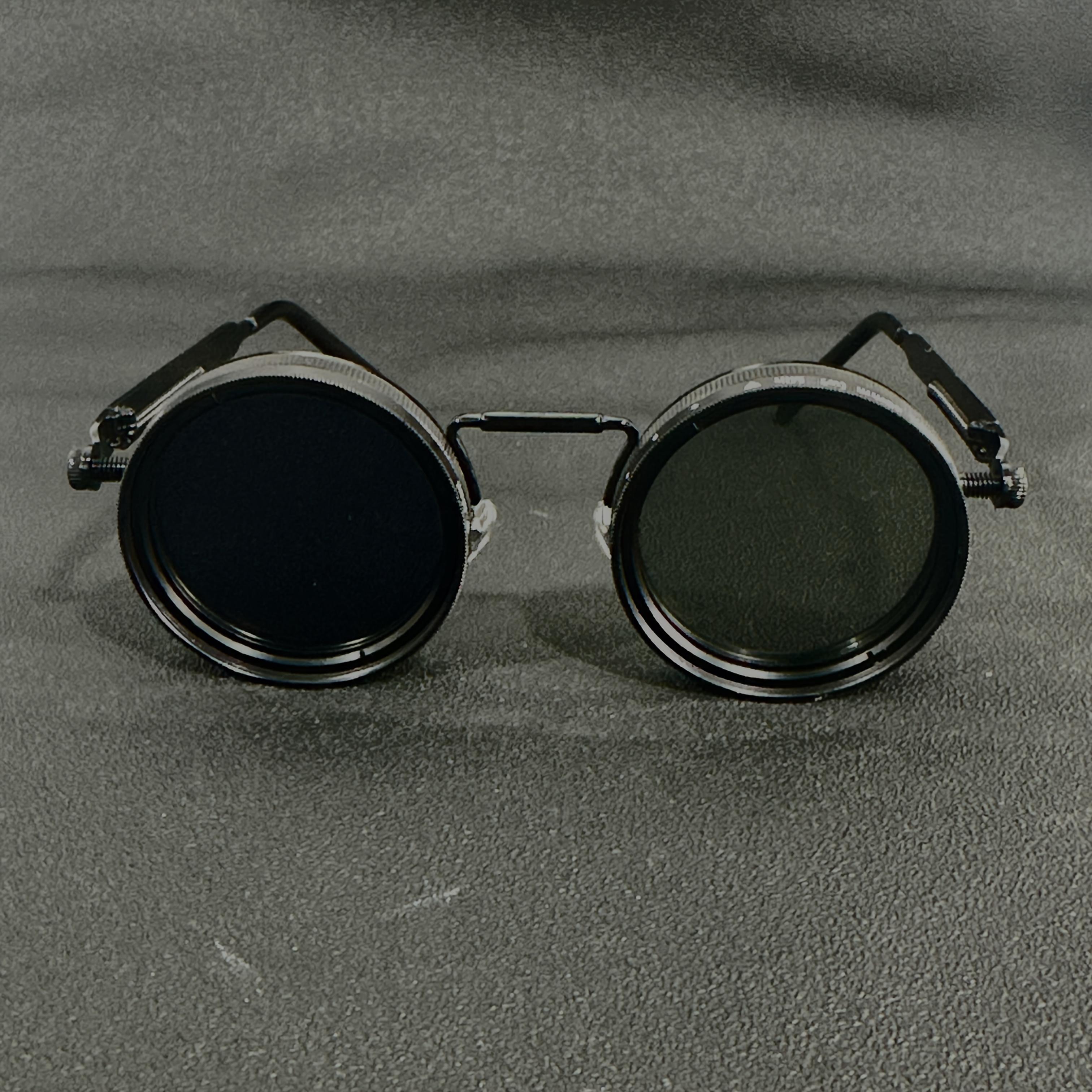 Men's Vintage Steampunk Spinner Glasses, Adjustable Brightness Alloy Frame with Black Gray Gradient Lenses, Interchangeable Lens System, Boho Style Eyewear Accessory for Parties & Casual Wear