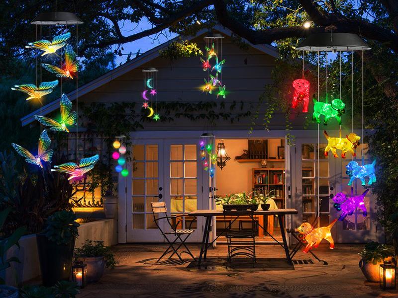 New Year's solar-powered outdoor colorful color-changing wind chime light, waterproof solar LED night light, suitable for porch, eaves, and garden outdoor decoration.