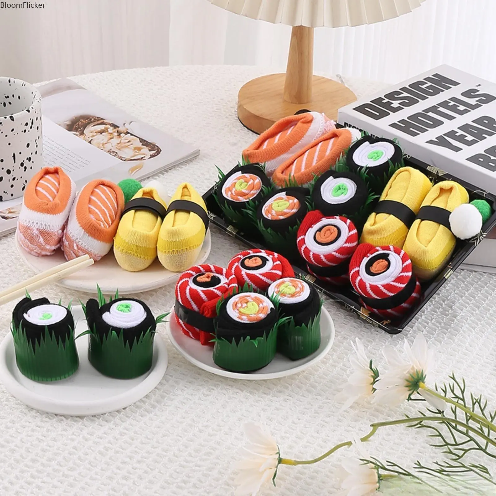 5Pcs/4Pcs/3Pcs Creative Salmon Sushi Pattern Cotton Socks Gift Box Set, Funny Unique Food Design Novelty Crew Socks, Soft Breathable Pure Cotton Casual Footwear, Unisex Fashion Weird Cute Socks Gifts for Men Women Daily Wear Holiday Presents
