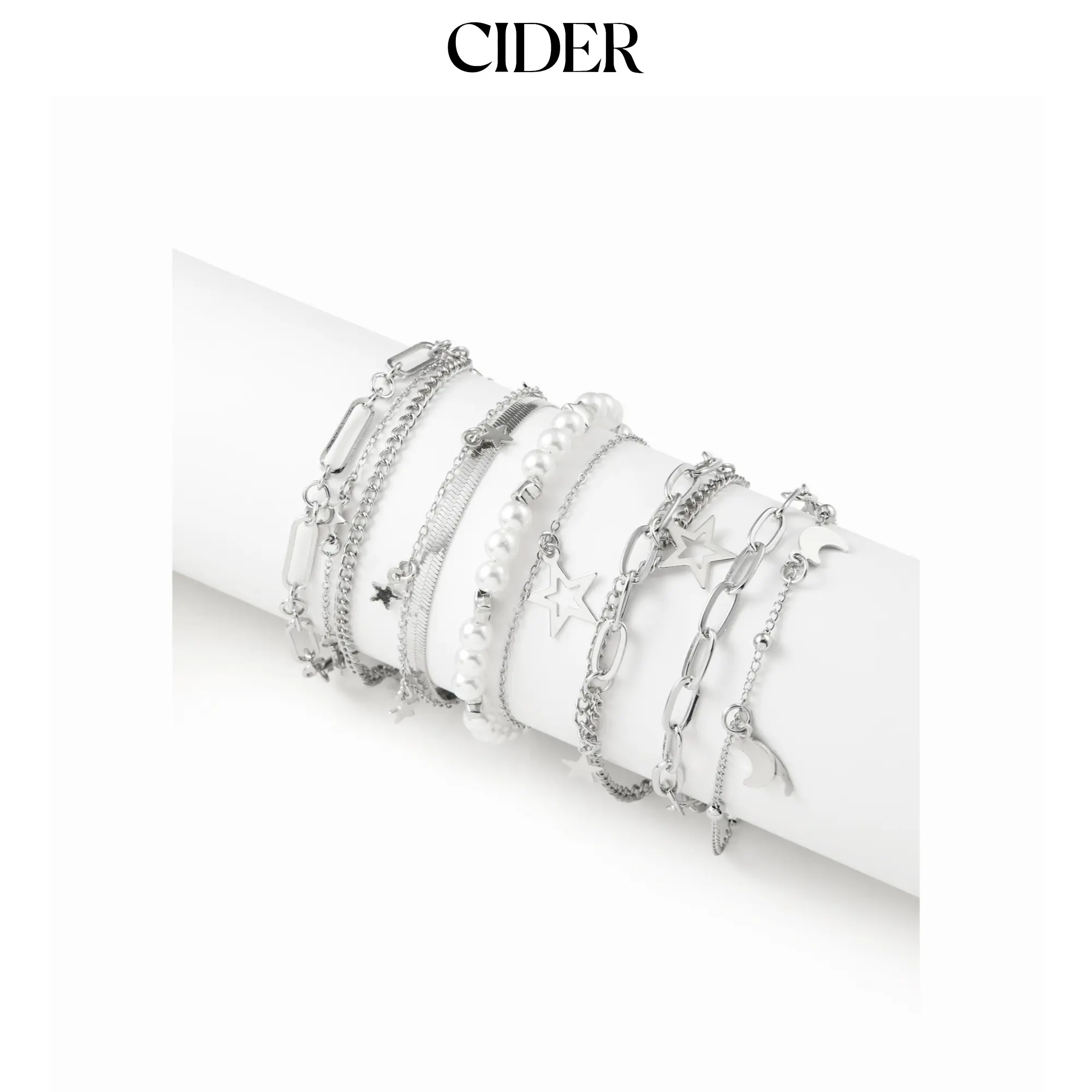 Cider 5 PCS STAR & MOON & FAUX PEARL BRACELET SET Cider 5 PCS STAR & MOON & FAUX PEARL BRACELET SET