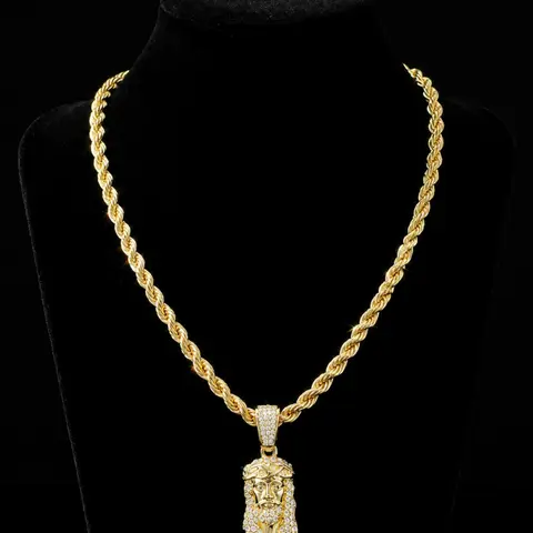 Artificial Crystal-Accented 3D Jesus Head Pendant Necklace for Men and Women, Unisex Hip-Hop Street-Style Accessory for Performances and Photoshoots, Birthday Gift for Fans, Trendy Necklace
