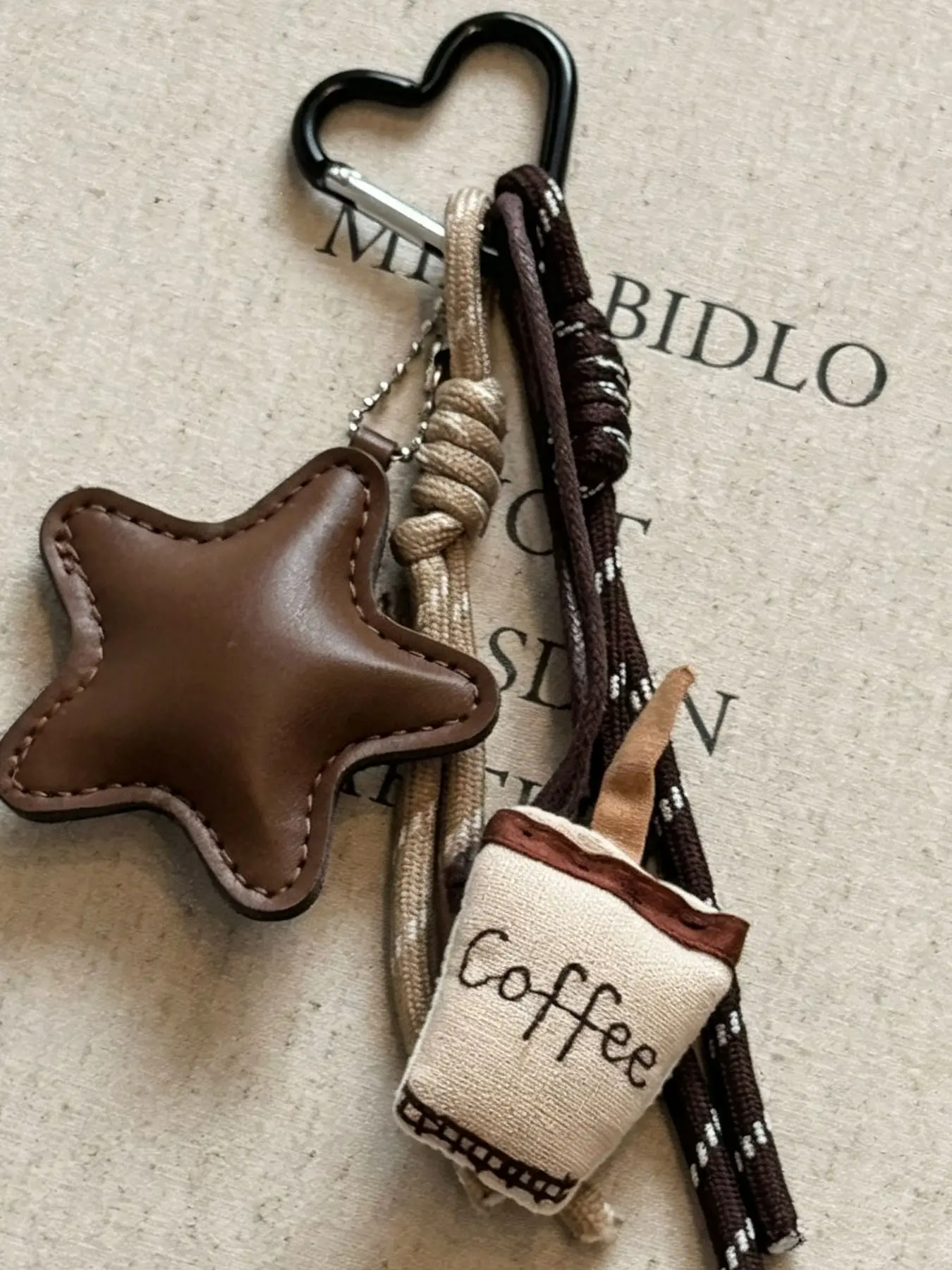 Stylish Coffee Star Knot Pendant Keychain Bag Charm, Light Portable Durable Decor for Summer Daily Travel Indoor & Outdoor