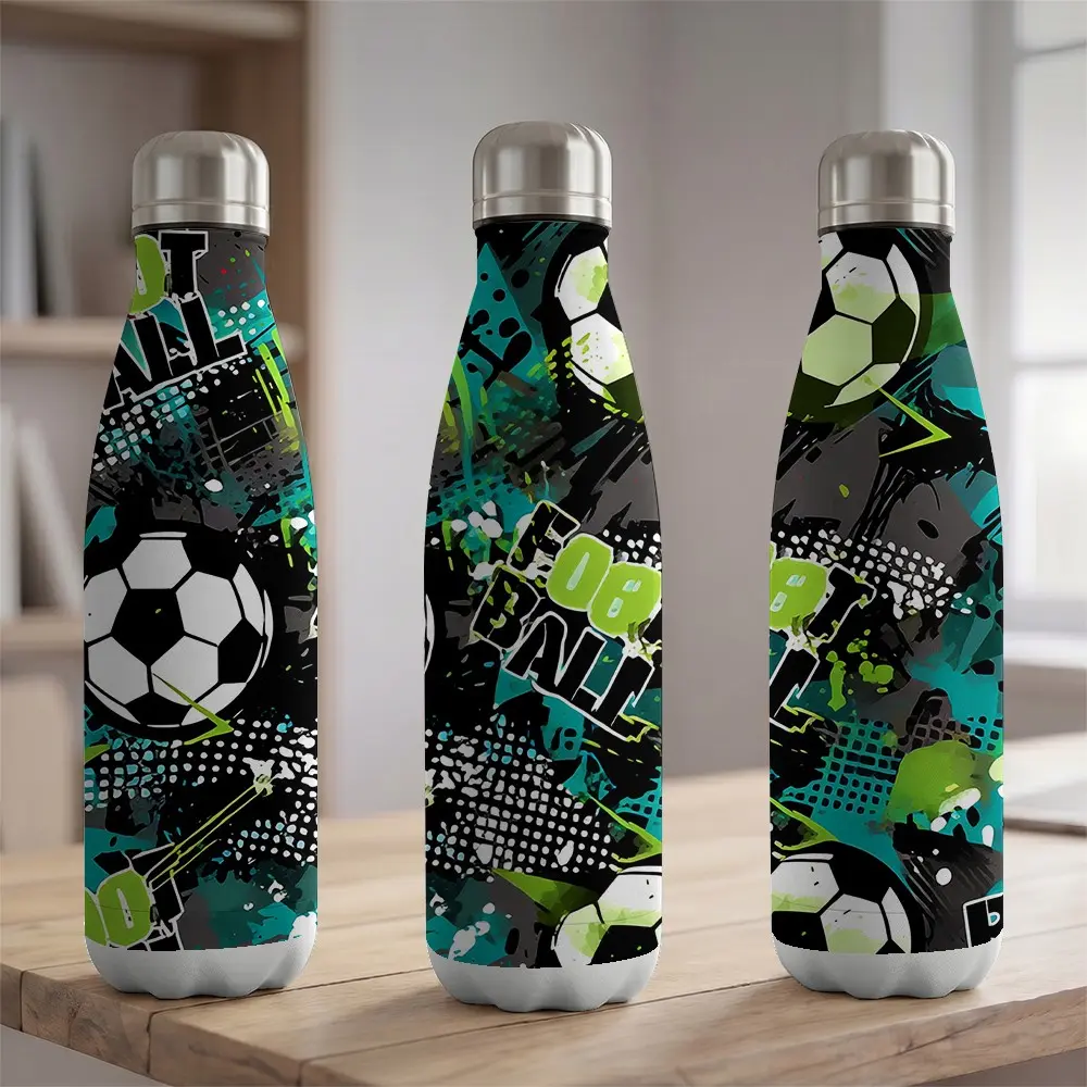 1pc 17oz 500ml 304 Stainless Steel Insulated Water Bottle Soccer Football Graffiti Print Double Wall Vacuum Sealed Sport Cup for Outdoor Hiking Gym Yoga Cycling Camping Fits Car Cup Holder Portable Drinkware