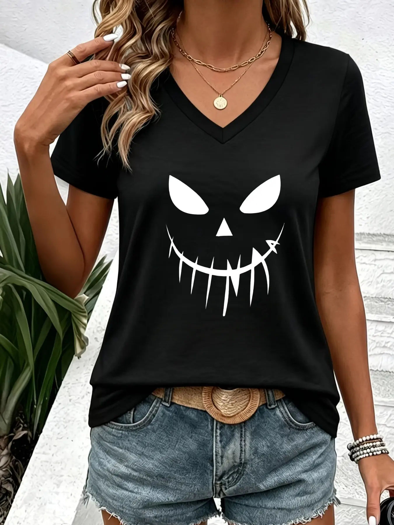Women's Fashion Short Sleeve T-Shirt, Pumpkin Lantern Ghost Face Print, Casual Street Style, Fun Pattern, V-Neck, All Seasons