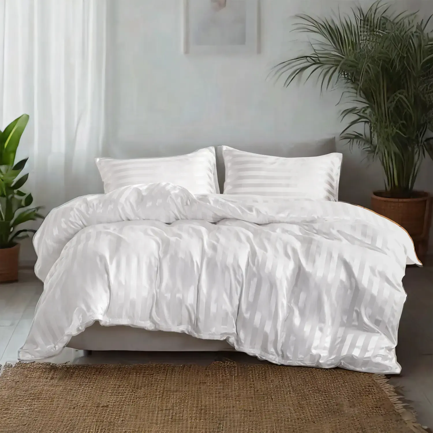 Satin duvet cover set of three, luxuriously silky, white‎