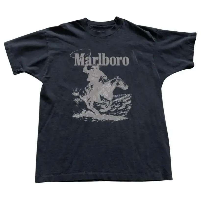 Gildan Men's and Women's T-shirt, Red Marlboro cowboy graphic T-shirt, Unisex T-shirt, Gift T-shirt, Y2k Unisex Graphic Tees Gothic Grunge Emo Scene Amity Affliction Style Clothes Menswear Womenswear Streetwear Top Love