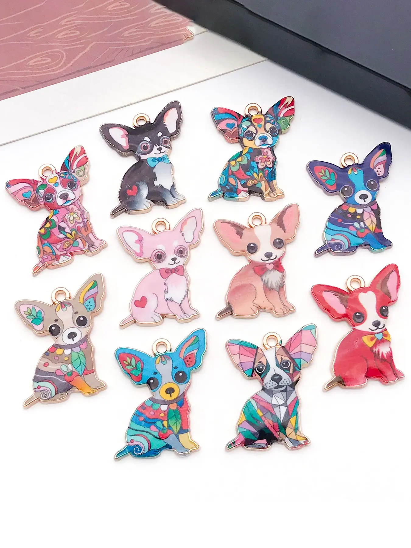10pcs Enamel Cute Pet Dog Decorative Charm Gold-Plated Chihuahua Animal DIY Pendants for DIY Bracelets Necklaces Earrings Making and Crafting