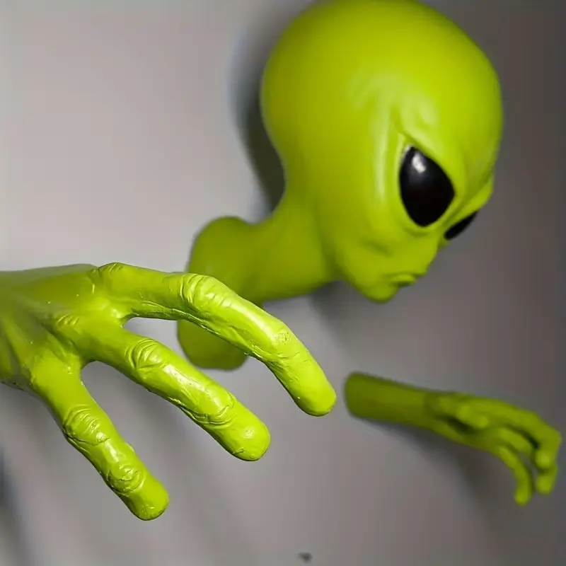 Dreamy Alien Wall Decor Set, Includes Head and Hand Images, Perfect for Ufo Lovers, Easy to Hang, Ideal for Halloween and Christmas