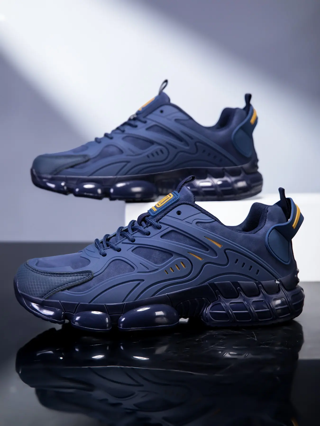 Men's Tactical High-Performance Training Shoes, Durable PU Leather, Crystal Air Cushion, Ideal for Hiking, Light Sports, Urban Commuting