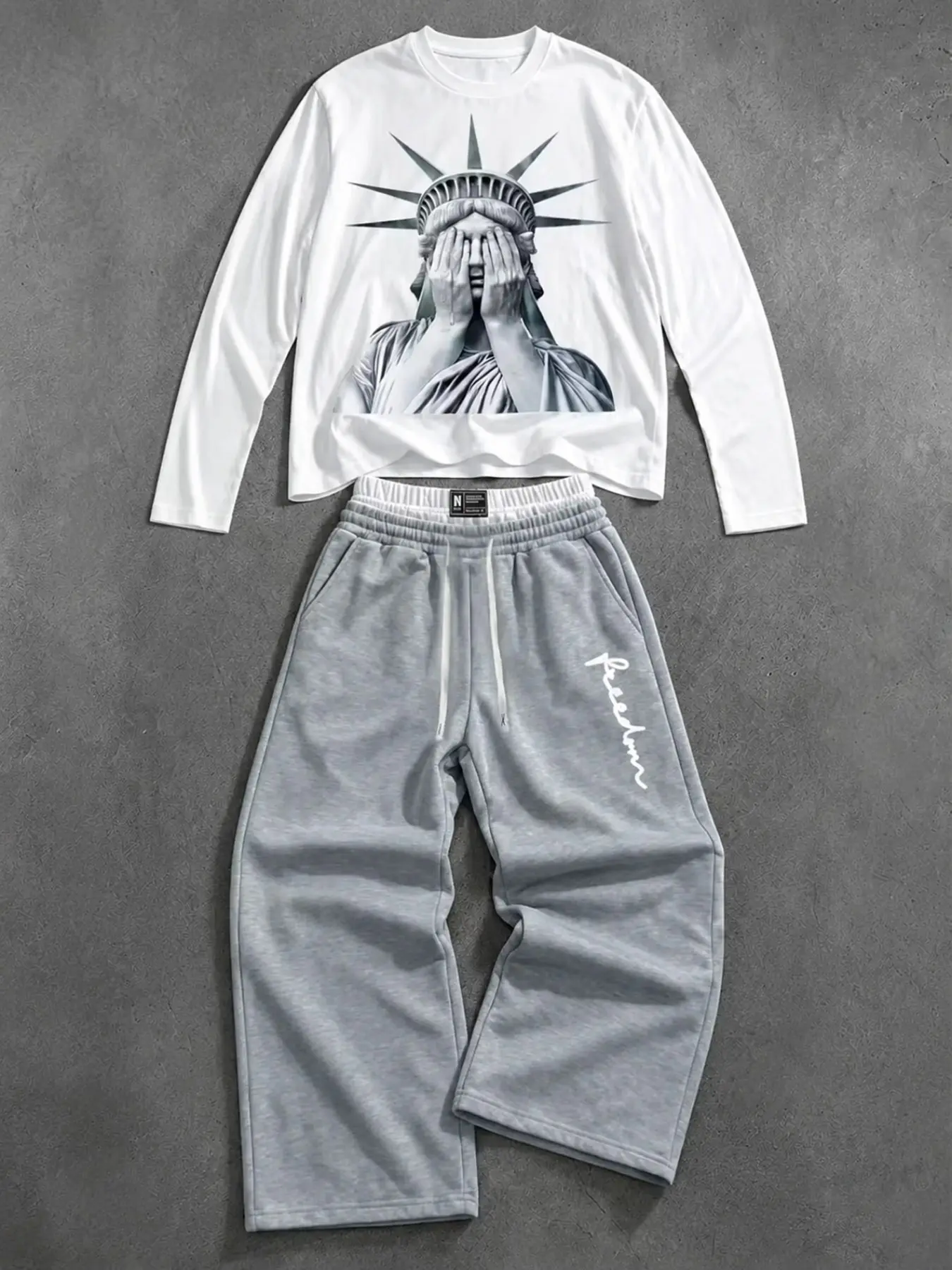 Trendy Unisex 2-Piece Tracksuit Set: Y2K Streetwear Crewneck Long Sleeve Top with Statue of Liberty Cover-Face Print & Double-Waistband Drawstring Loose Wide-Leg Sweatpants for Hip-Hop Dance & Street Style Outfits