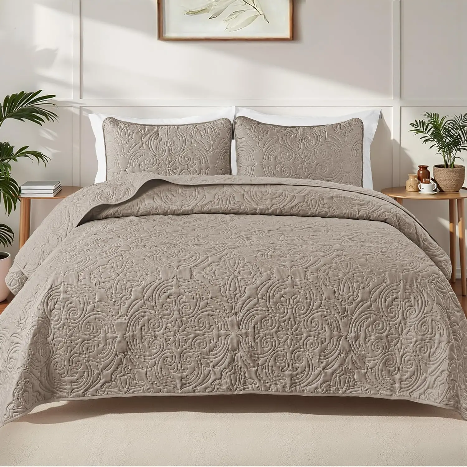 3 Piece Queen Size Bedding Set, Taupe |   Lightweight Bedspread, Soft Microfiber, Vintage Damask Pattern, All Season Bed Coverlet with 2 Pillow Shams, 90x96 Inch