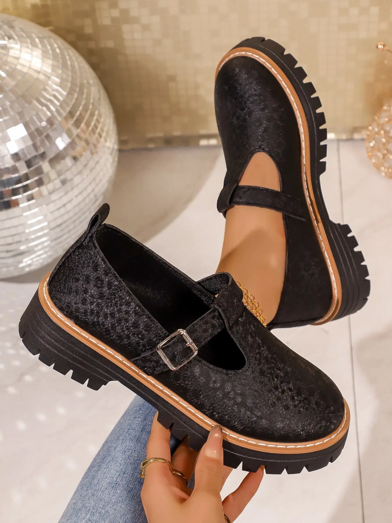Vintage Strap Metal Buckle Loafers, Casual Flats, Plain Design, Round Toe, PU Leather, Rubber Sole, Medium Width, All Seasons, Casual Women's Shoes