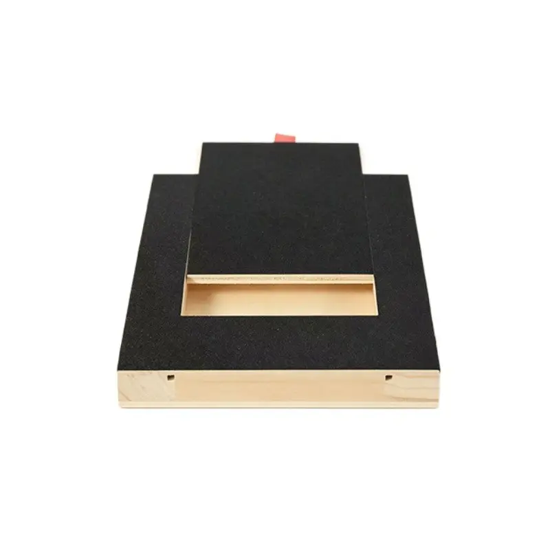 New Wooden Dog Scratching Board, Pull-Out Design with Food Box, Interactive Play Mat for Dogs, Ideal for Nail Care and Entertainment
