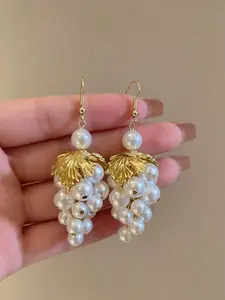 Elegant Baroque Leaf Grape Imitation Pearl Fringe Earrings, French Vintage Unique Style, High-End Women's Jewelry