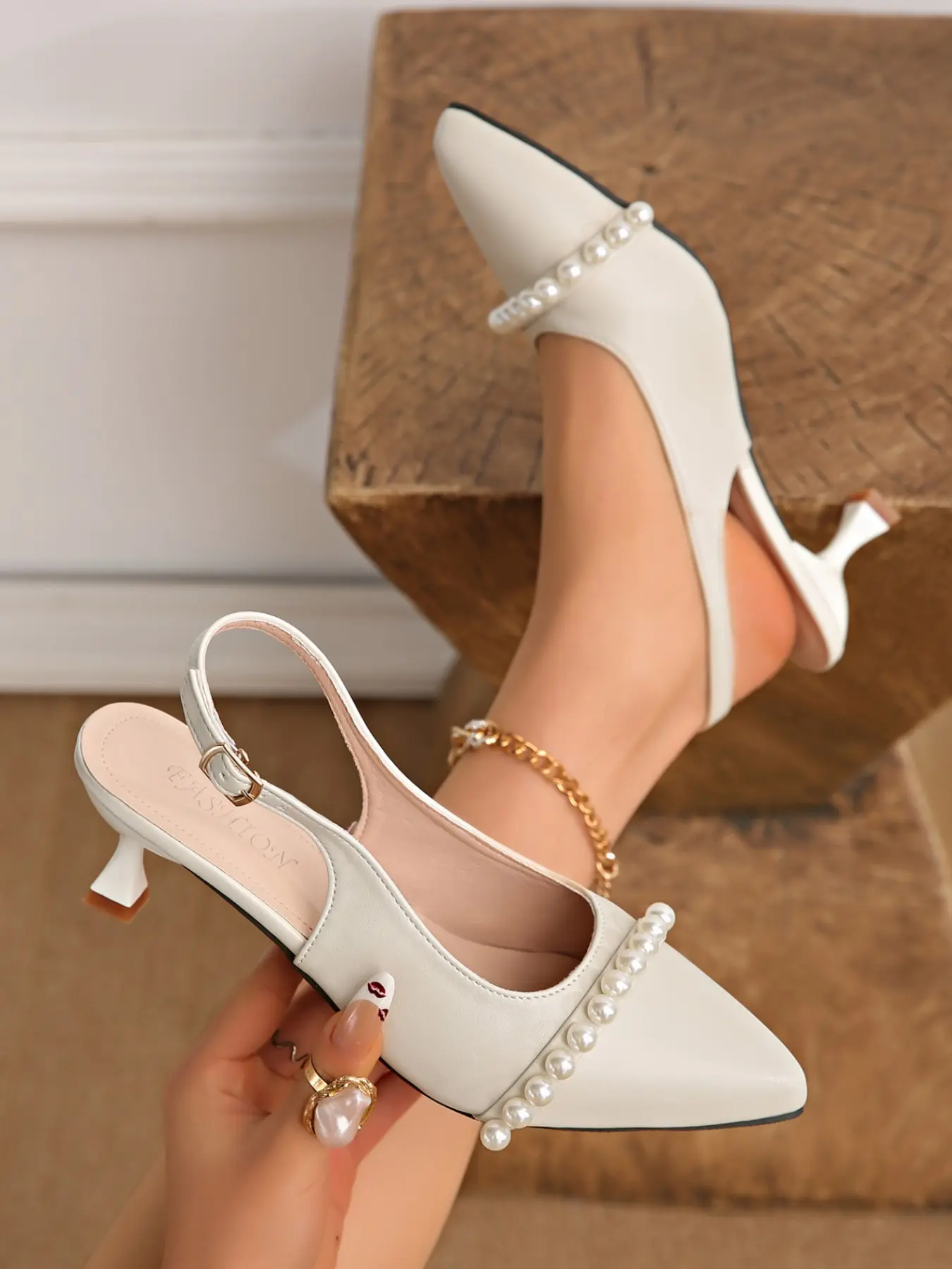 Women's Pearl Slingback Kitten Heels, Pointed Toe Back Strap Pumps, Elegant Dress Heeled Sandals for Wedding Party Daily Wear