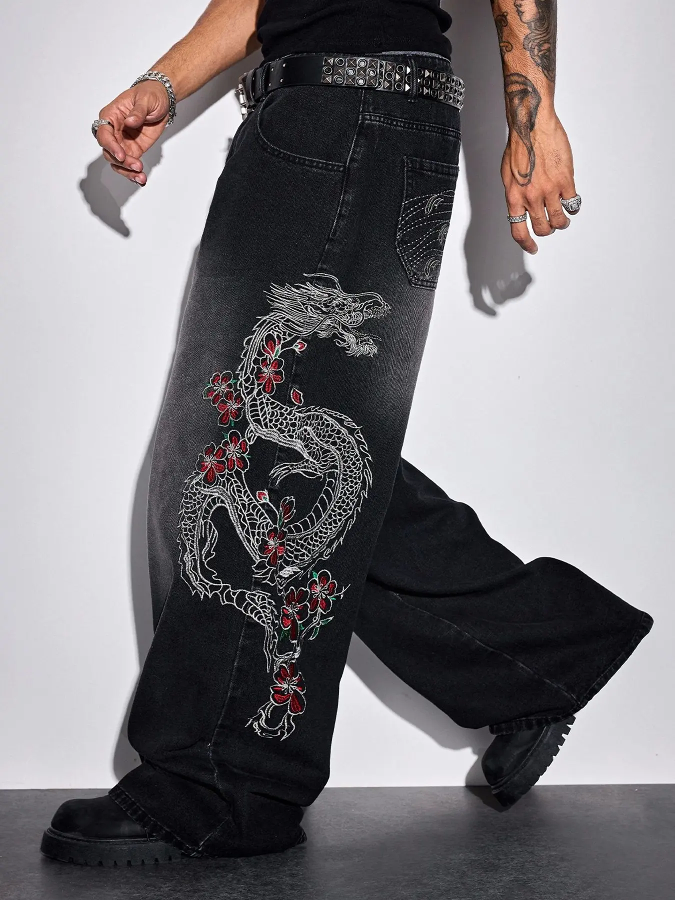 Men's Anime Style Dragon and Cherry Blossom Pattern Loose Fit Wide Leg Jeans, Fashionable Daily Wear Denim, Comfortable and Stylish Design
