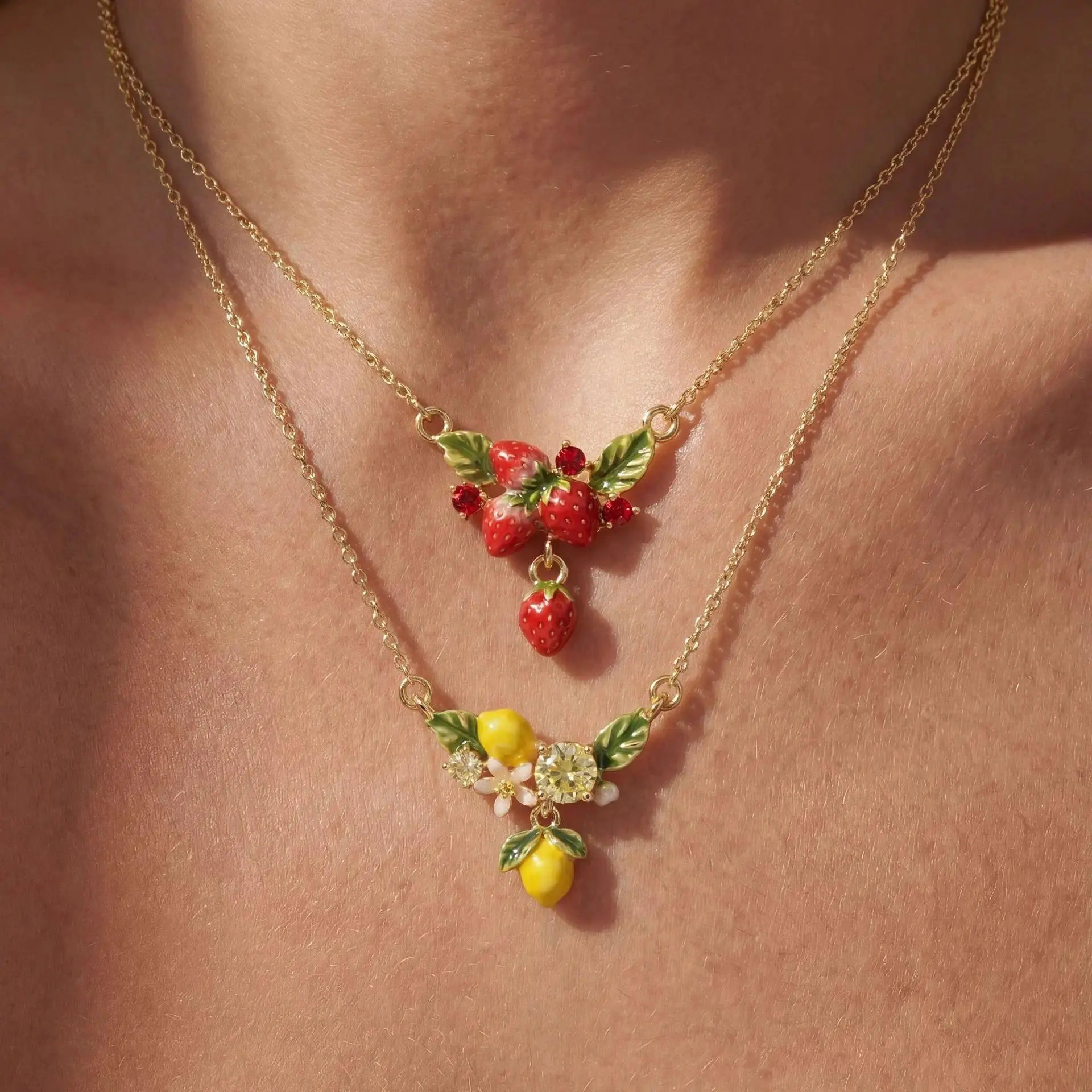 New Hot Selling Fruit Strawberry Pendant Necklace for Women Girls Fashion Fresh Sweet Orange Necklace Jewelry Accessory Gifts
