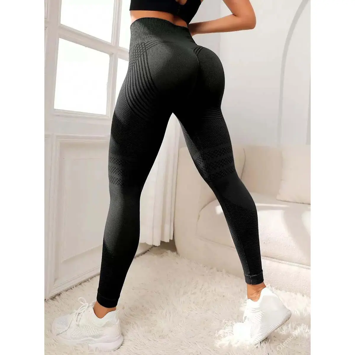 Women's High-Waist Scrunch Butt-Lifting Seamless Yoga Leggings, Stretch Compression Tummy Control Non-See-Through Full-Length Pants for Gym, Running, Skiing Thermal Base Layer