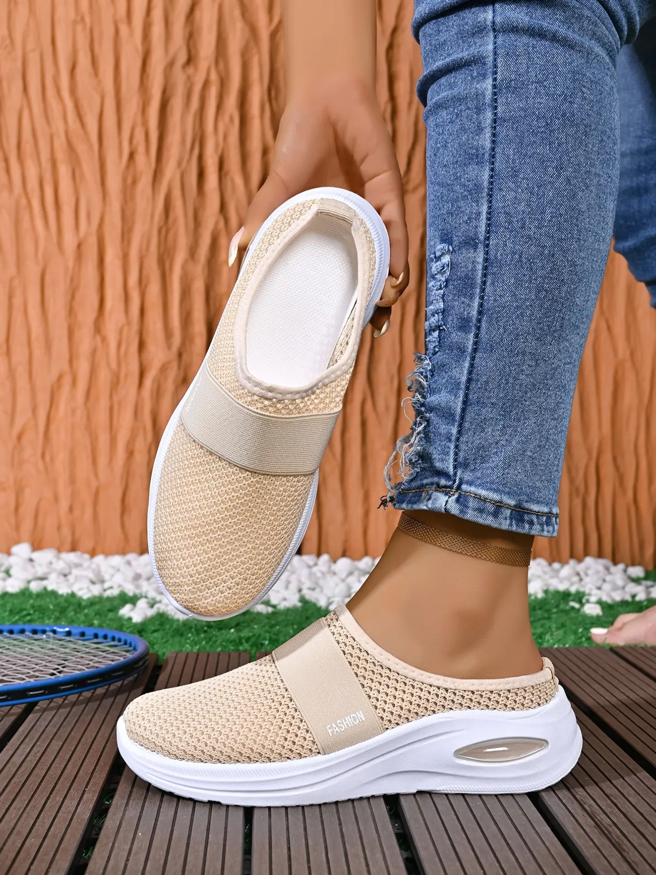 New Breathable Flyknit Sandals for Women, Soft Sole Height-Boosting Outdoor Slippers, Comfortable Lazy Shoes, Walking Shoes for Middle Aged and Elderly