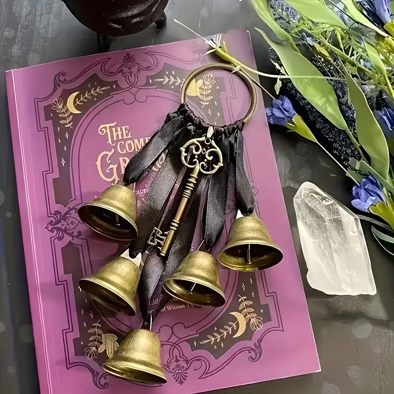 1pc Witch Bell Door Handle Ornament, Wind Chime Home Decor for Windowsills, Suitable for Christmas and Halloween, Christmas Decorations