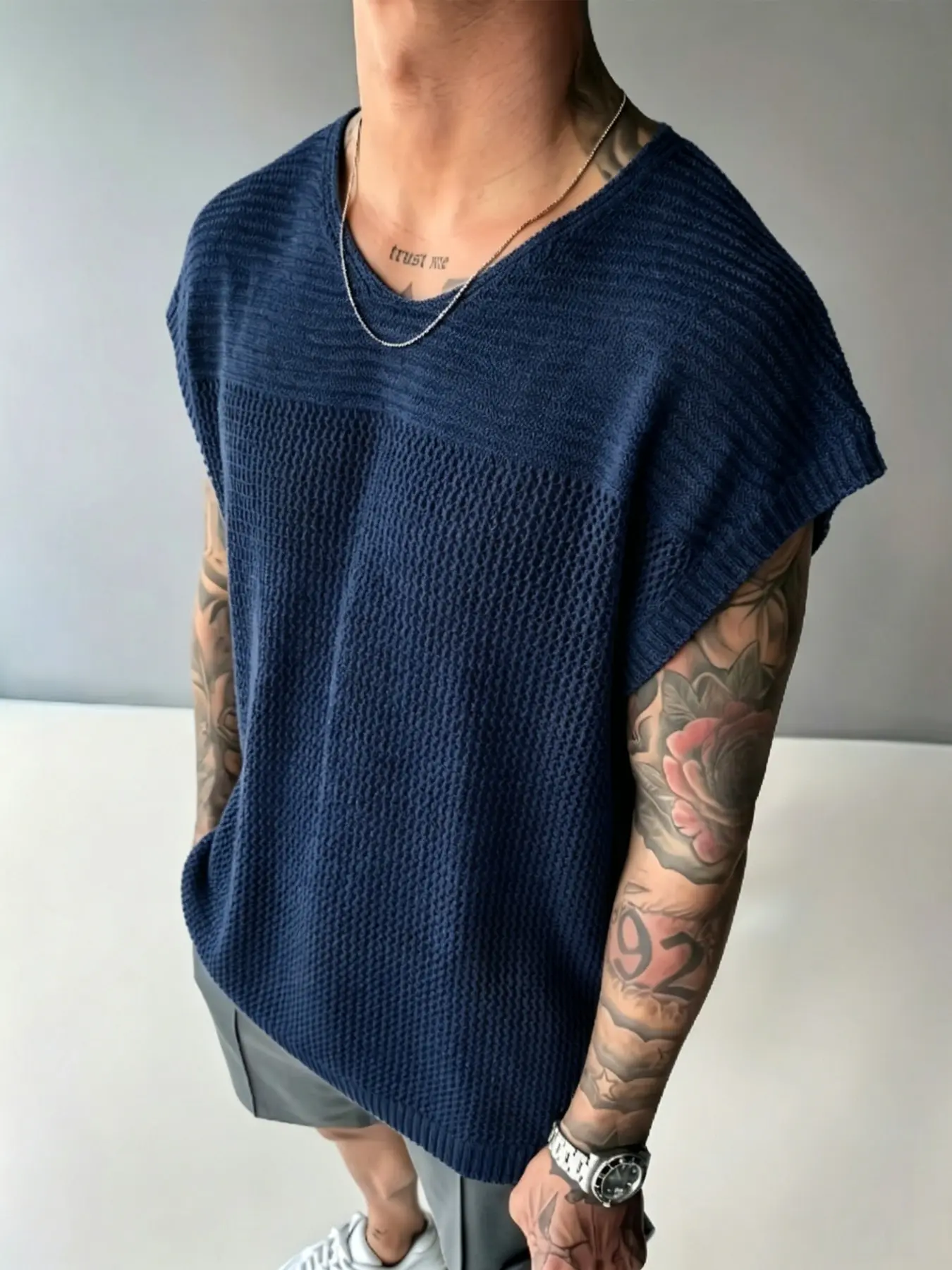 Men's Sleeveless Knit Top, Solid Color, Loose-Fitting, Casual Style, Breathable Mesh Vest, Summer Streetwear, Soft Lightweight Knit Shirt