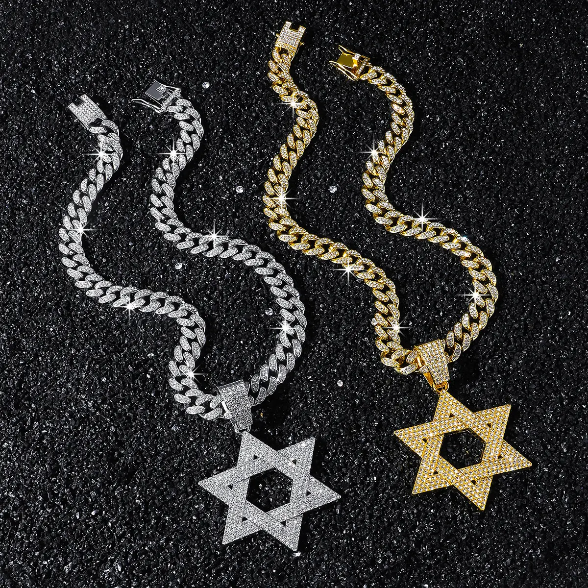 Unisex Hollow Star Pendant Necklace with Chain - Diamond-Encrusted David Star, Thick-Link Silver-Plated Hip-Hop Look Cuban Chain, Party Ready Retro Fashion Costume Jewelry
