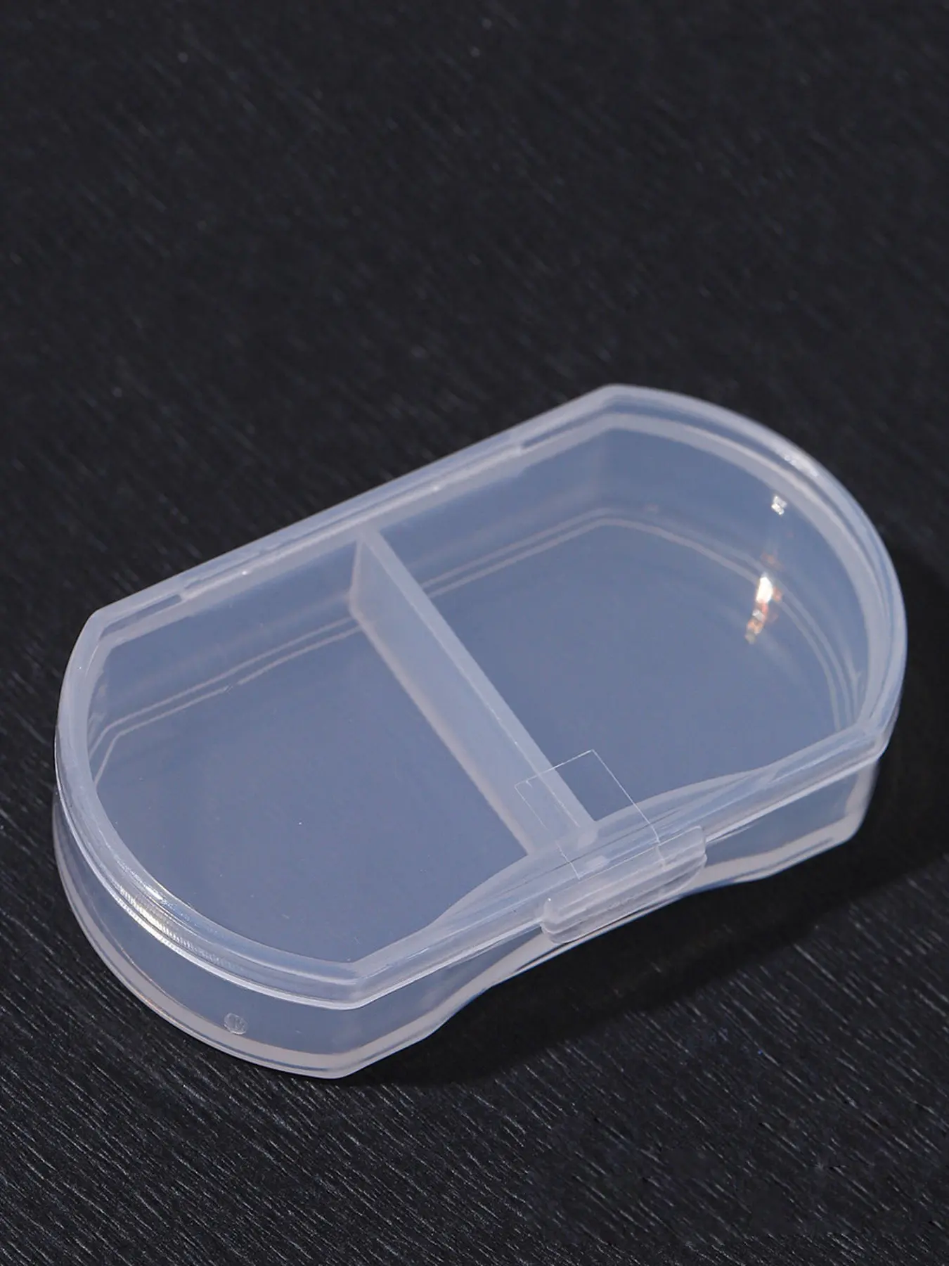Clear Plastic Storage Box, Portable Clear Jewelry Storage Cases 2 Compartments Travel Organizer Boxes for Small Jewelry Necklace Bracelet Nose Ring Earrings Earplugs, Small Portable Holder Durable PP Small Parts Container, Box With Lid