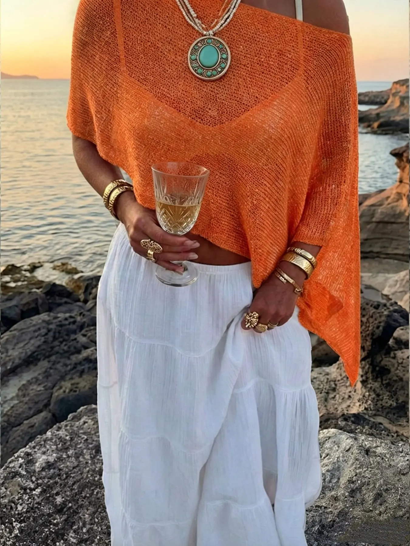 Casual Loose-Fitting Knitted Poncho, Short Sleeve Plain Design, All-Season Wear, Comfortable Unlined Top, Ideal for Travel & Leisure