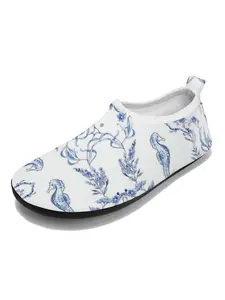 New summer 2026 models feature an exclusive insole craftsmanship, ensuring no sand gets into the insole. Water shoes, swimming shoes, beach shoes, and slip-on shoes are all available.