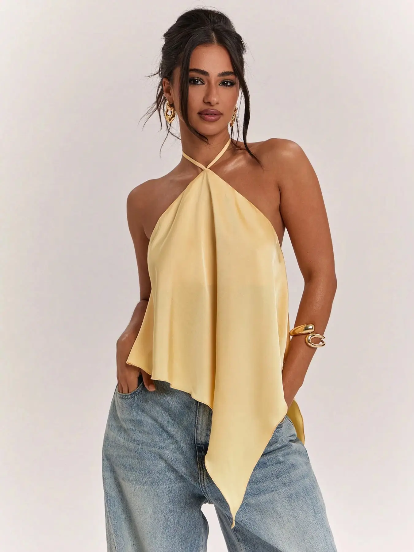 Light Satin Halter Neck Top for Women, Asymmetrical Pointed Hem Backless Casual Chic Fashion Sexy Smooth Satin Blouse, European Style Outerwear Crop Top